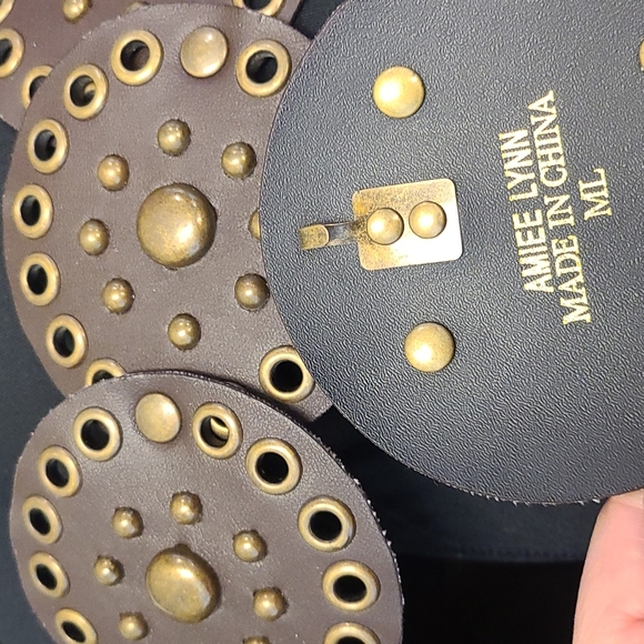 Amiee Lynn Size Tooled Fsux Leather Belt with brushed gold/brass grommets. - Picture 4 of 4